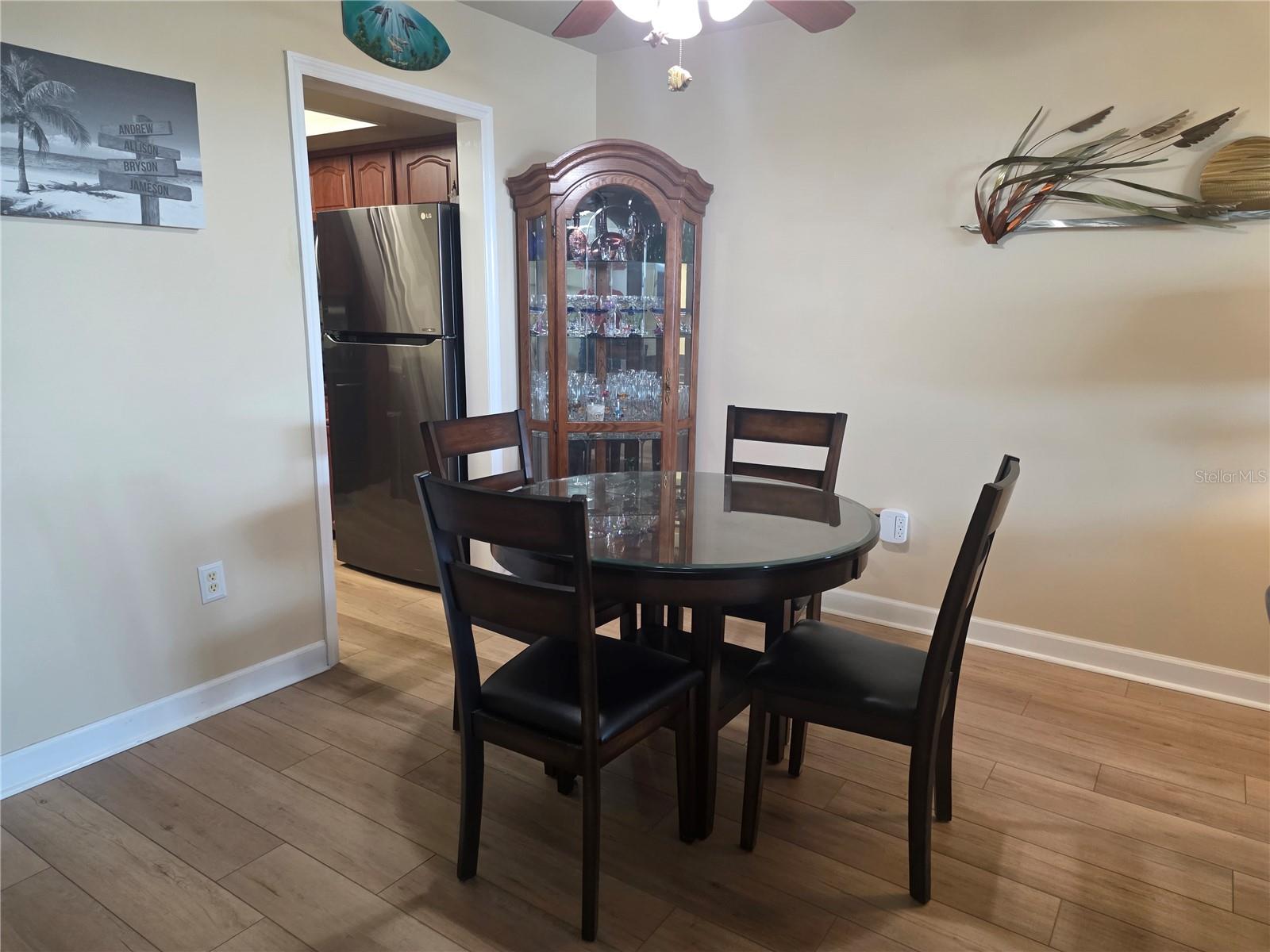 5130 Brittany Dr S #604 Property Photo 8