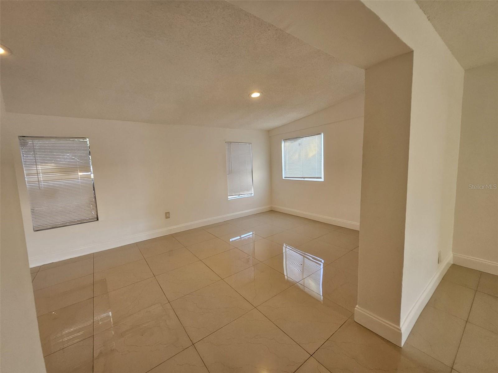 6004 Fortune Pl Property Photo 6