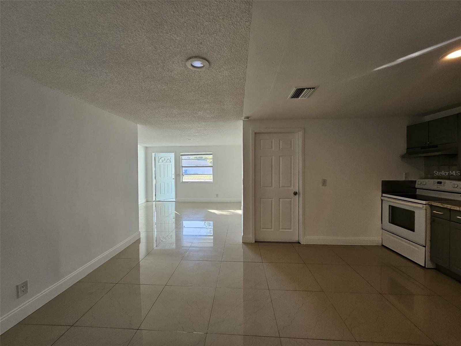 6004 Fortune Pl Property Photo 12