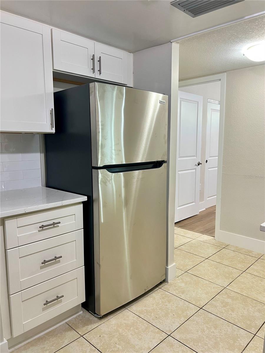 632 Edgewater Dr #139 Property Photo 8