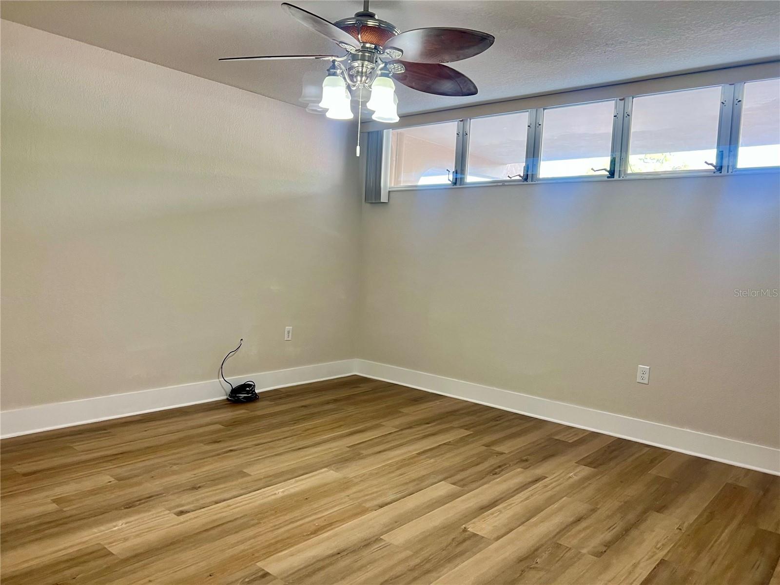 632 Edgewater Dr #139 Property Photo 16
