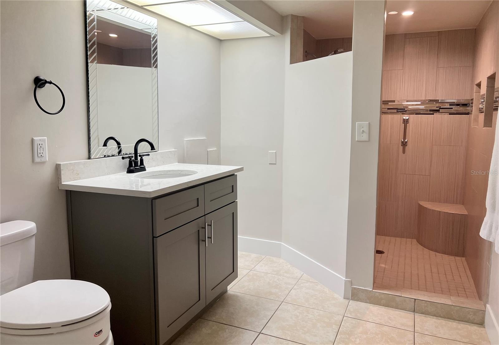 632 Edgewater Dr #139 Property Photo 19