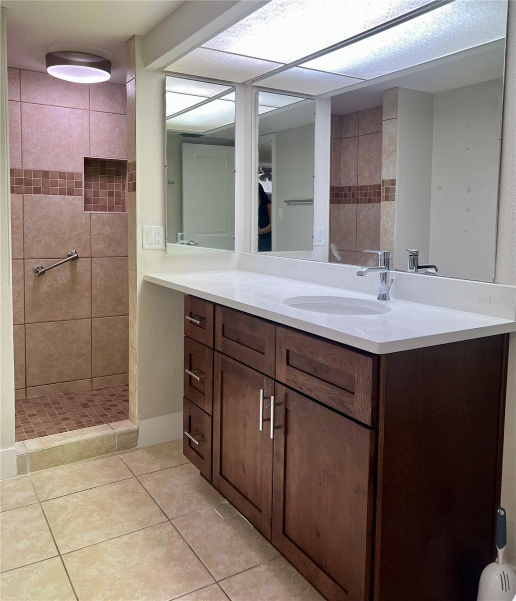 632 Edgewater Dr #139 Property Photo 29