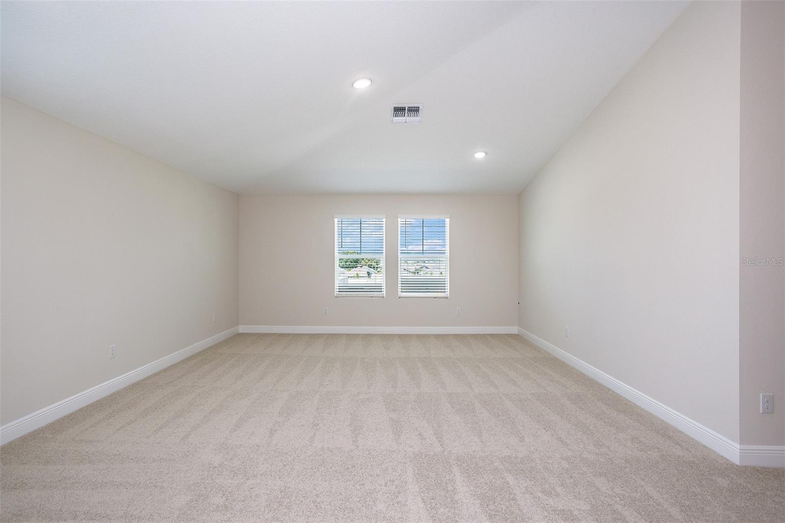 9886 Annunciation Dr Property Photo 5