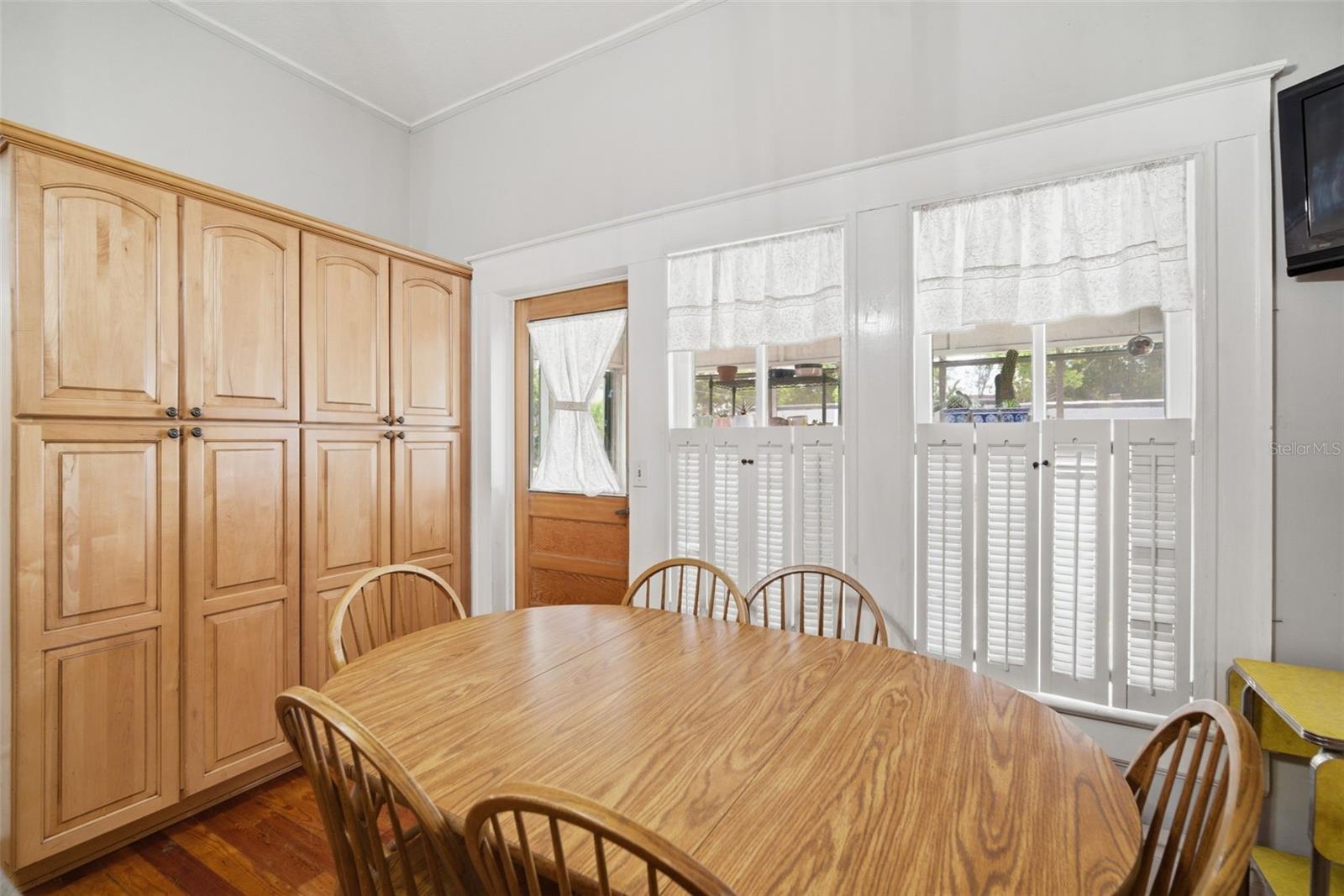 1201 W Reynolds St Property Photo 24