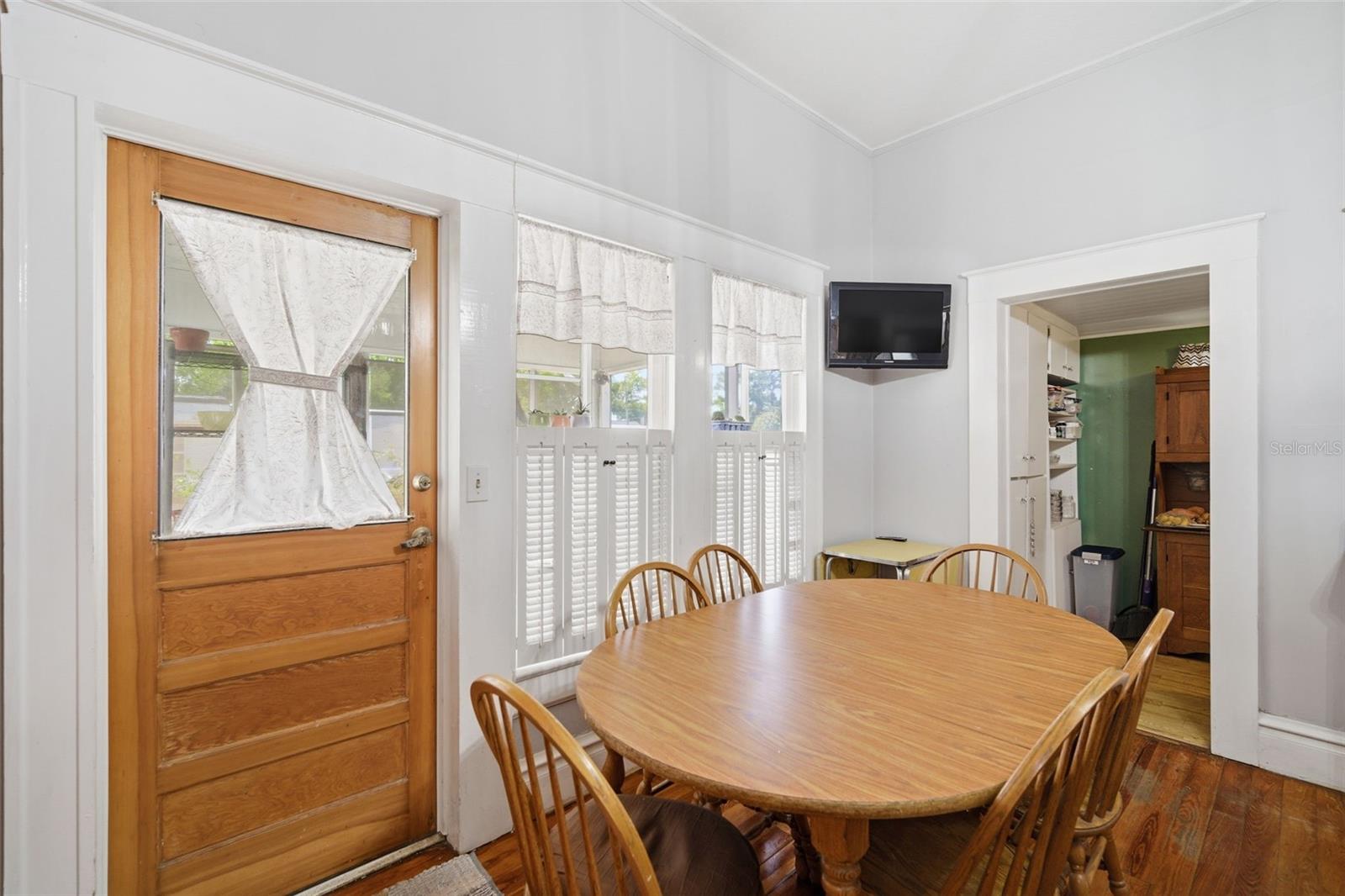 1201 W Reynolds St Property Photo 25