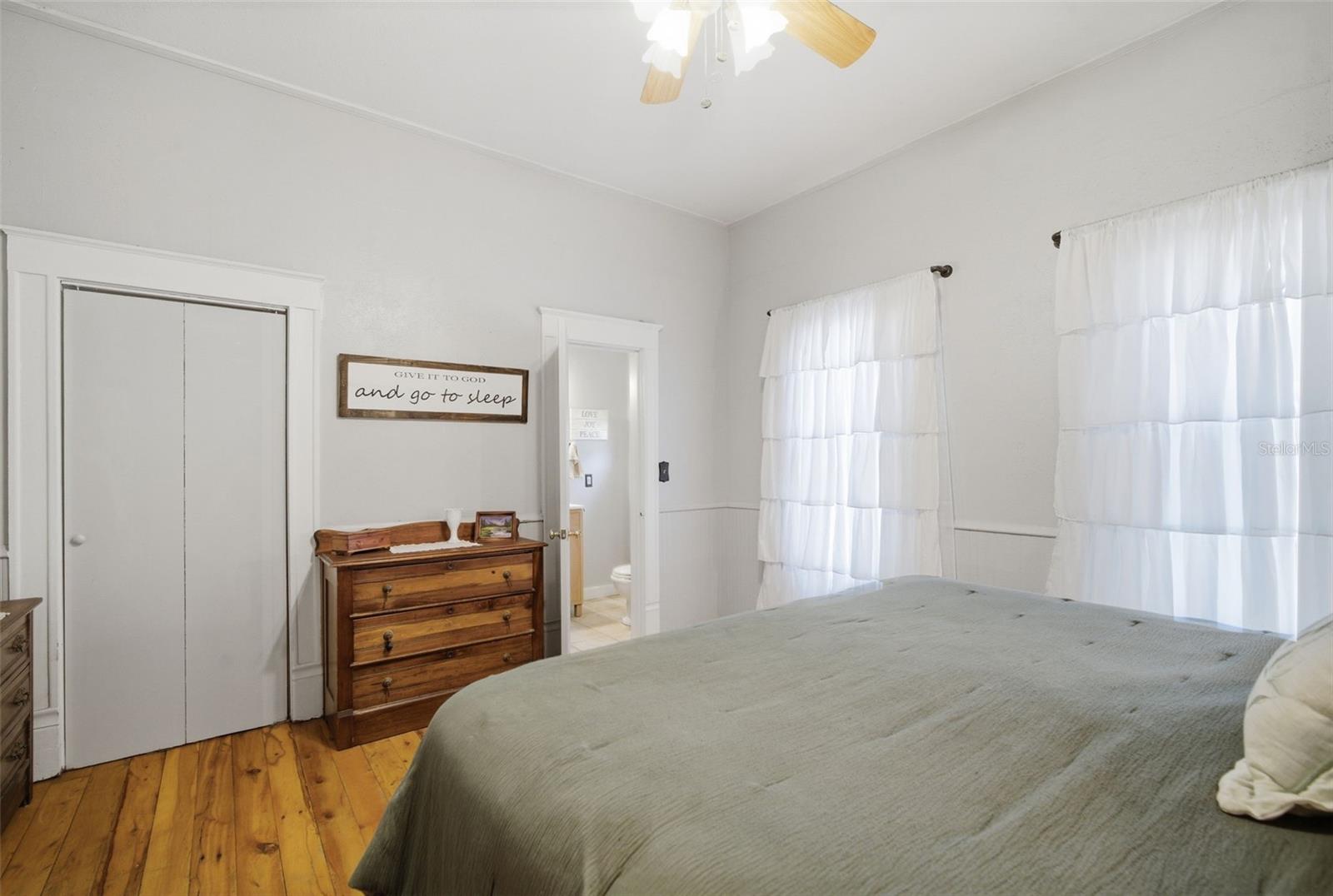 1201 W Reynolds St Property Photo 35