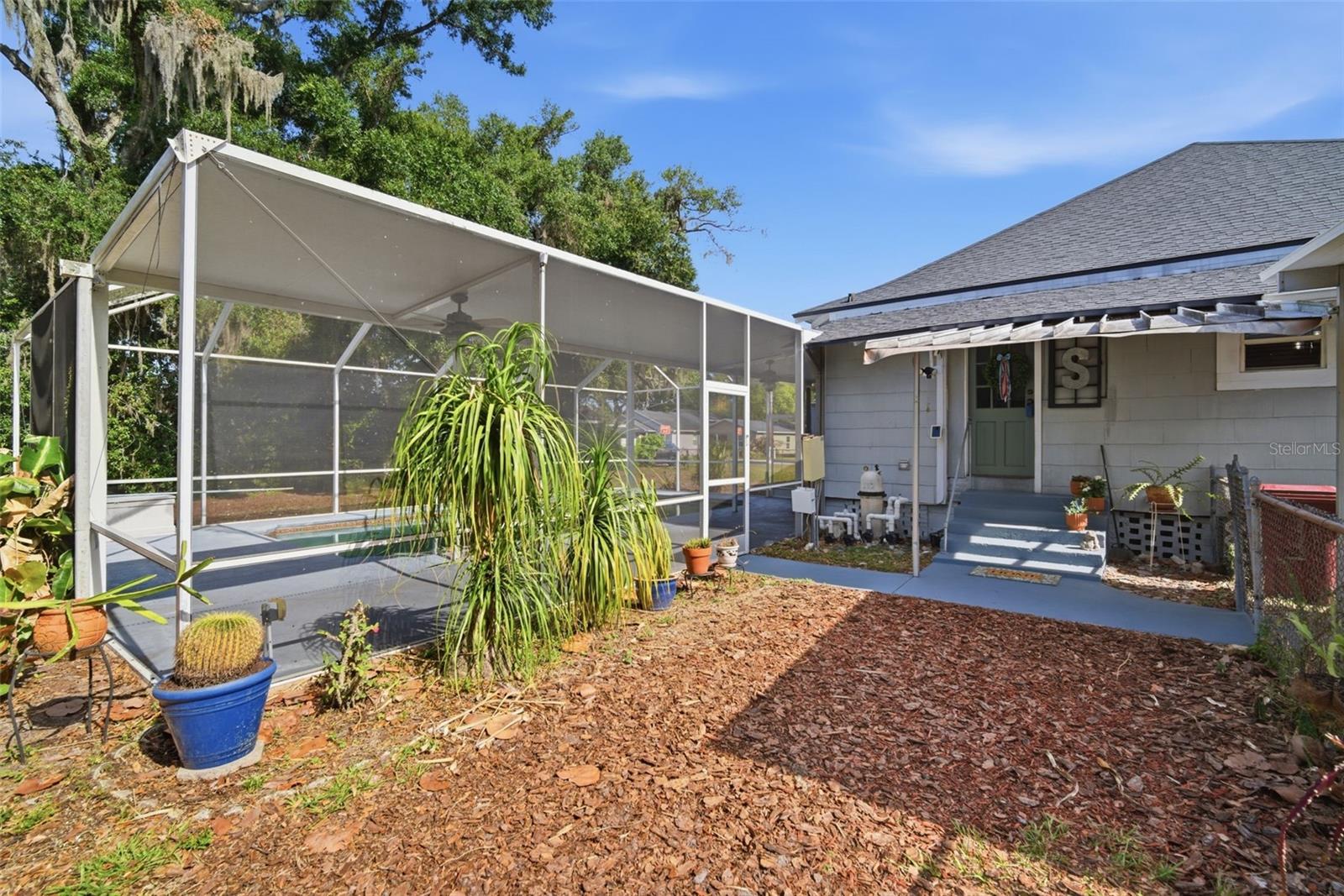 1201 W Reynolds St Property Photo 78
