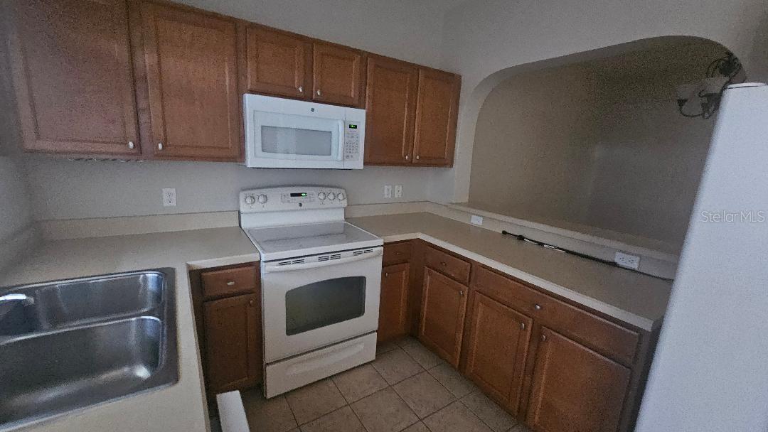 3909 45th Ter W #106 Property Photo 5