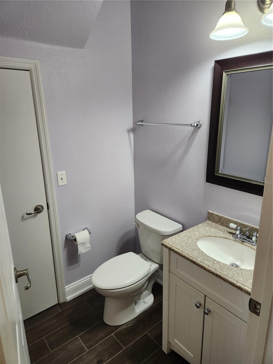 3909 45th Ter W #106 Property Photo 9