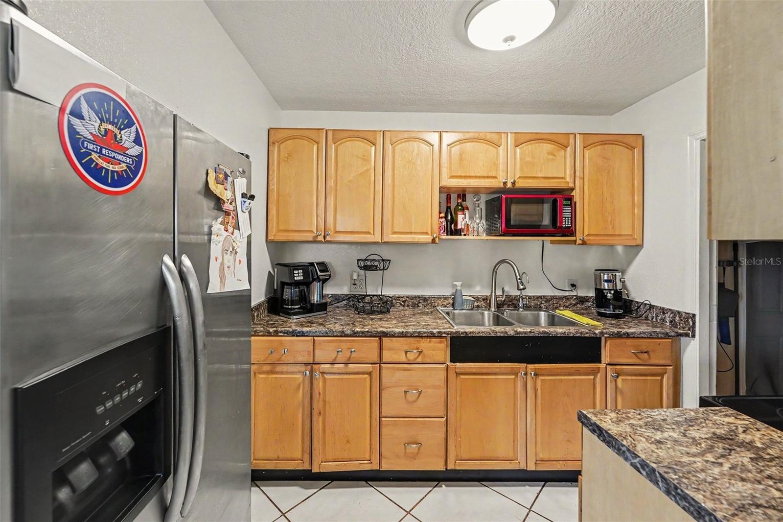 1464 Druid Rd E Property Photo 11