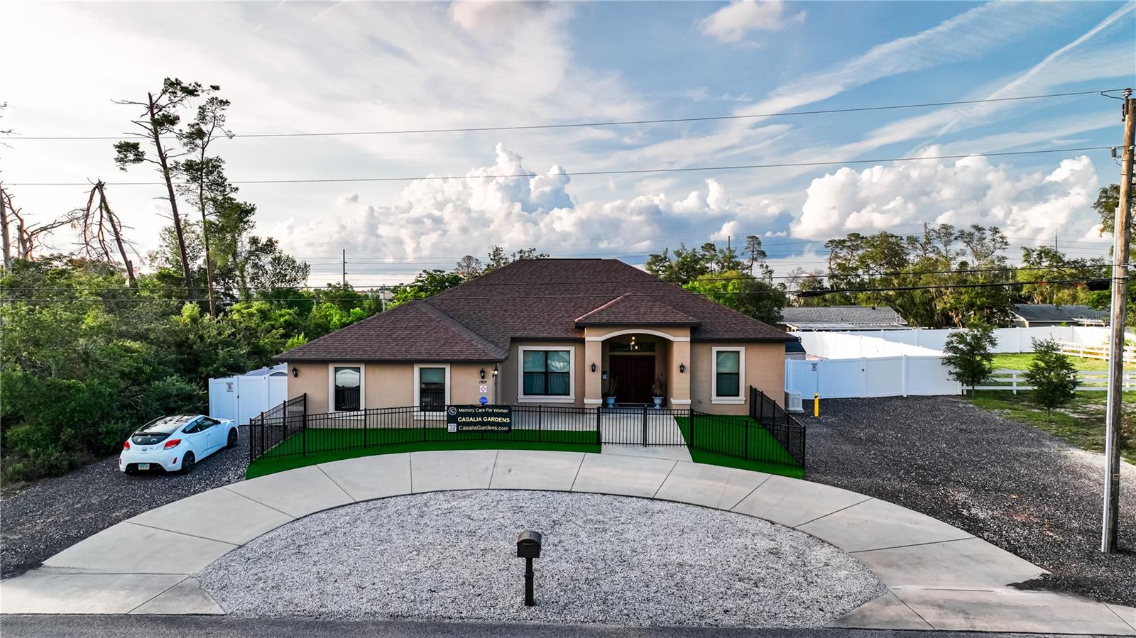 TB8505564 Property Photo 2