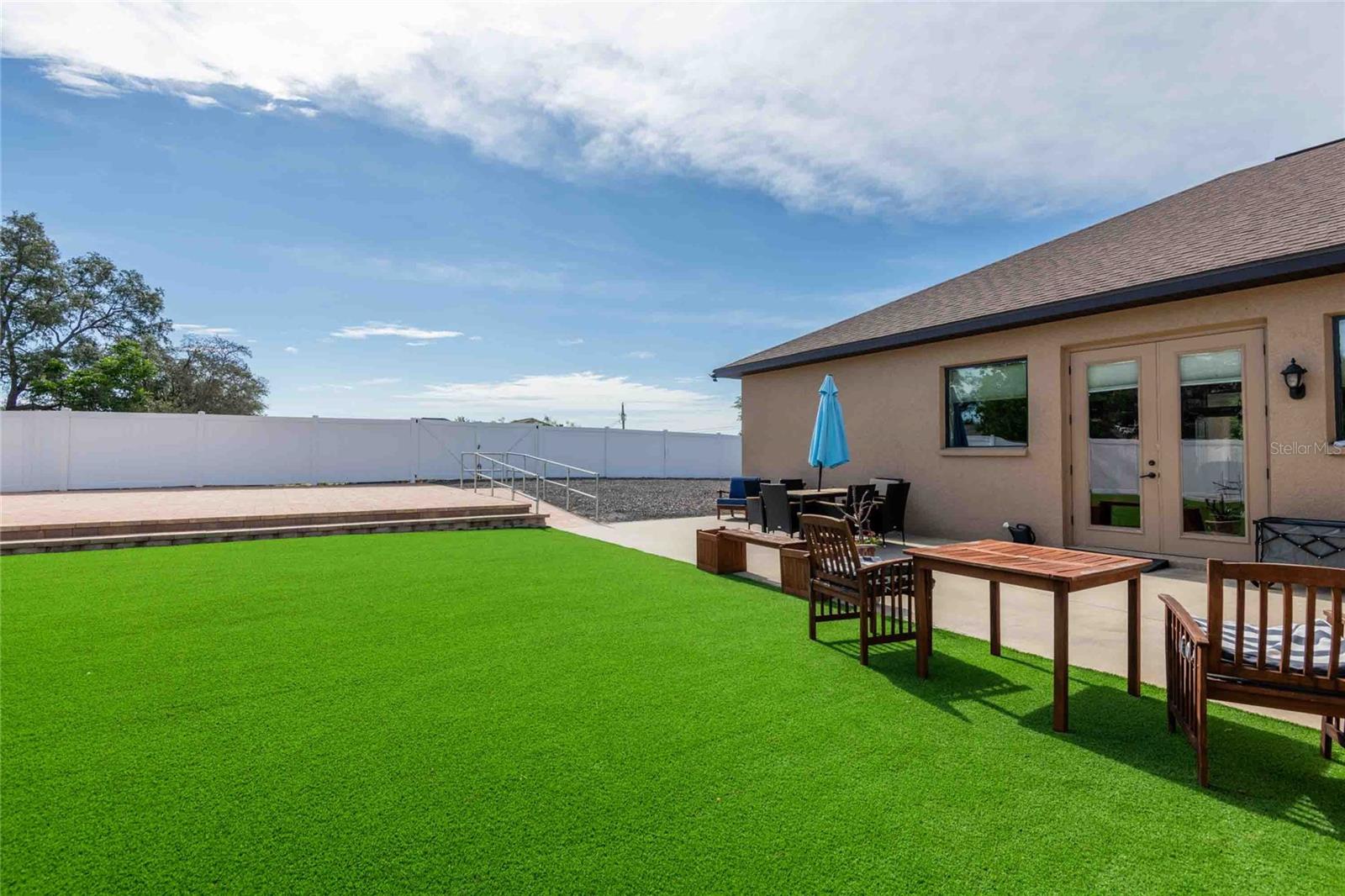 TB8505564 Property Photo 19