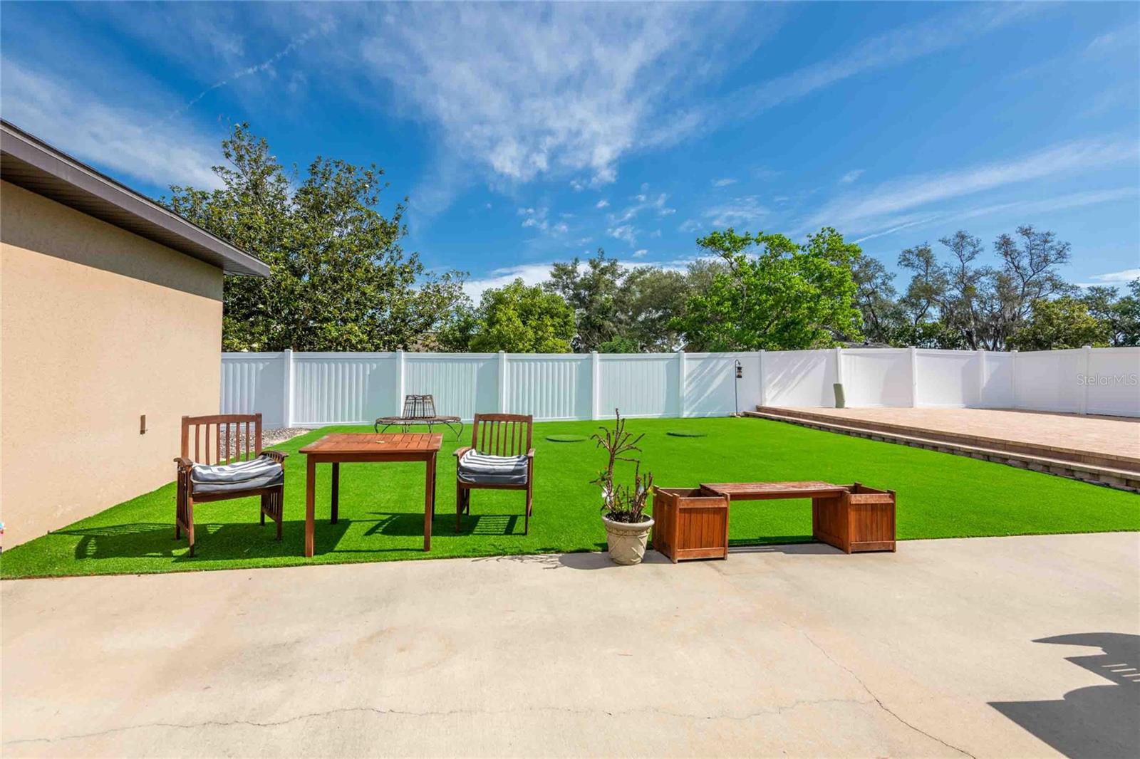 TB8505564 Property Photo 20