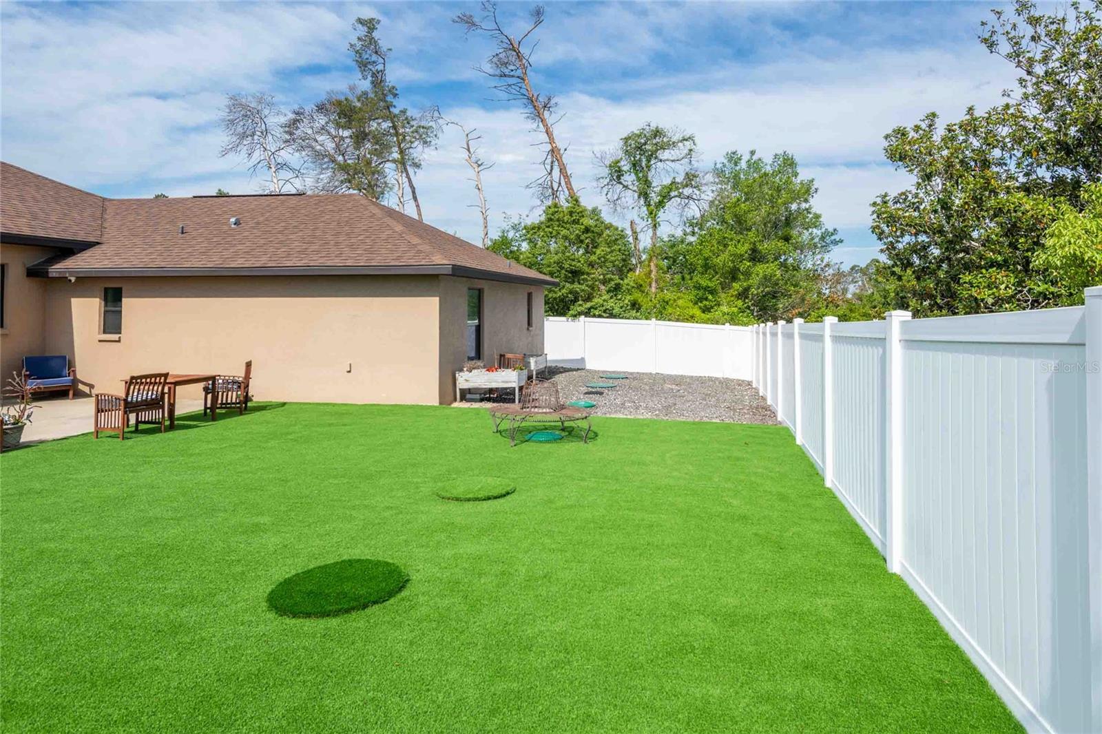 TB8505564 Property Photo 22