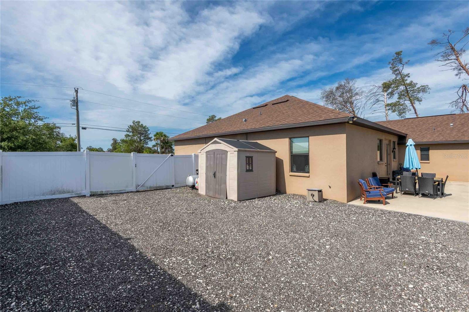 TB8505564 Property Photo 26