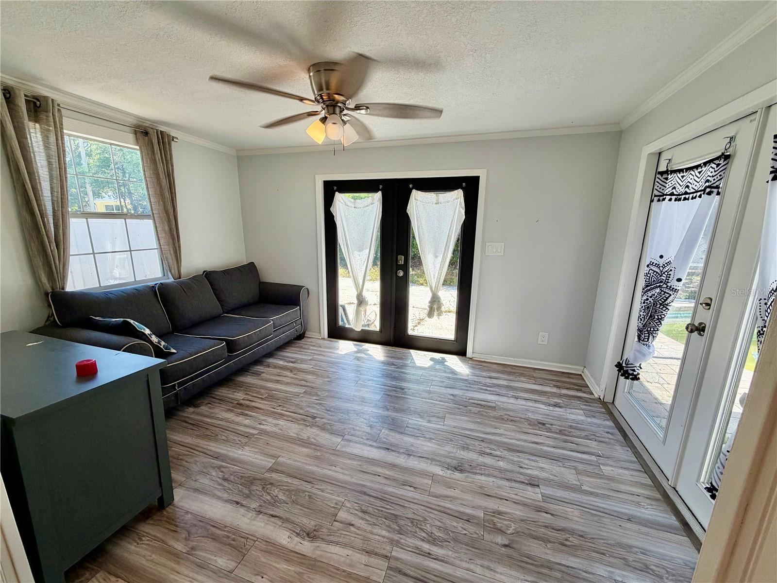 9331 Rainbow Ln Property Photo 8