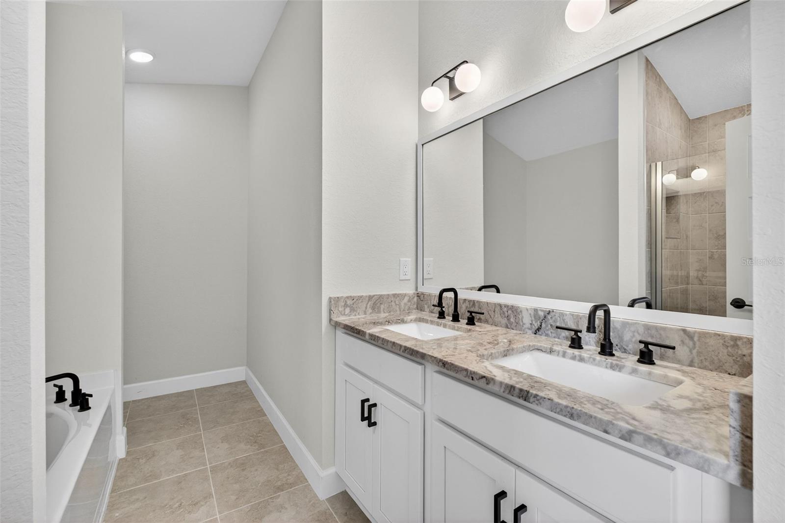 683 Tanaro Ln Property Photo 10