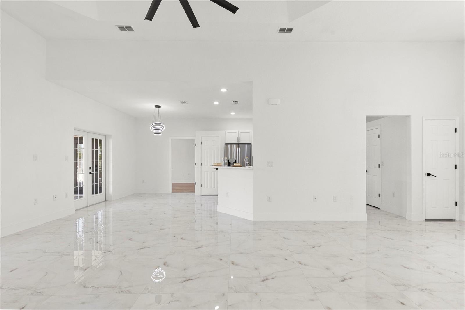 17545 Glenda Dr Property Photo 15