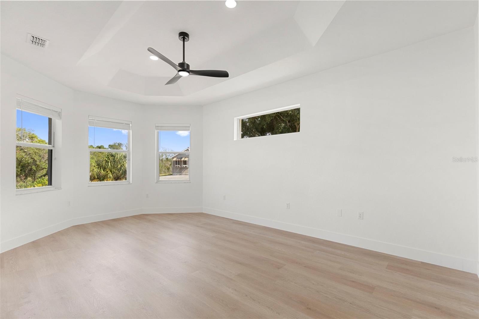 17545 Glenda Dr Property Photo 28