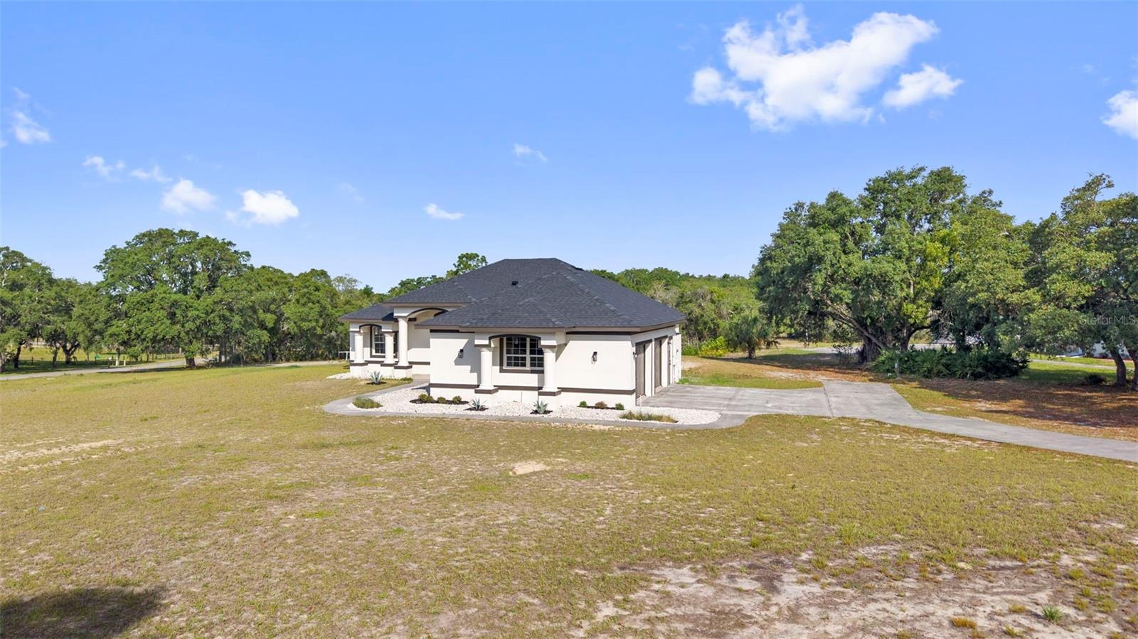 17545 Glenda Dr Property Photo 76