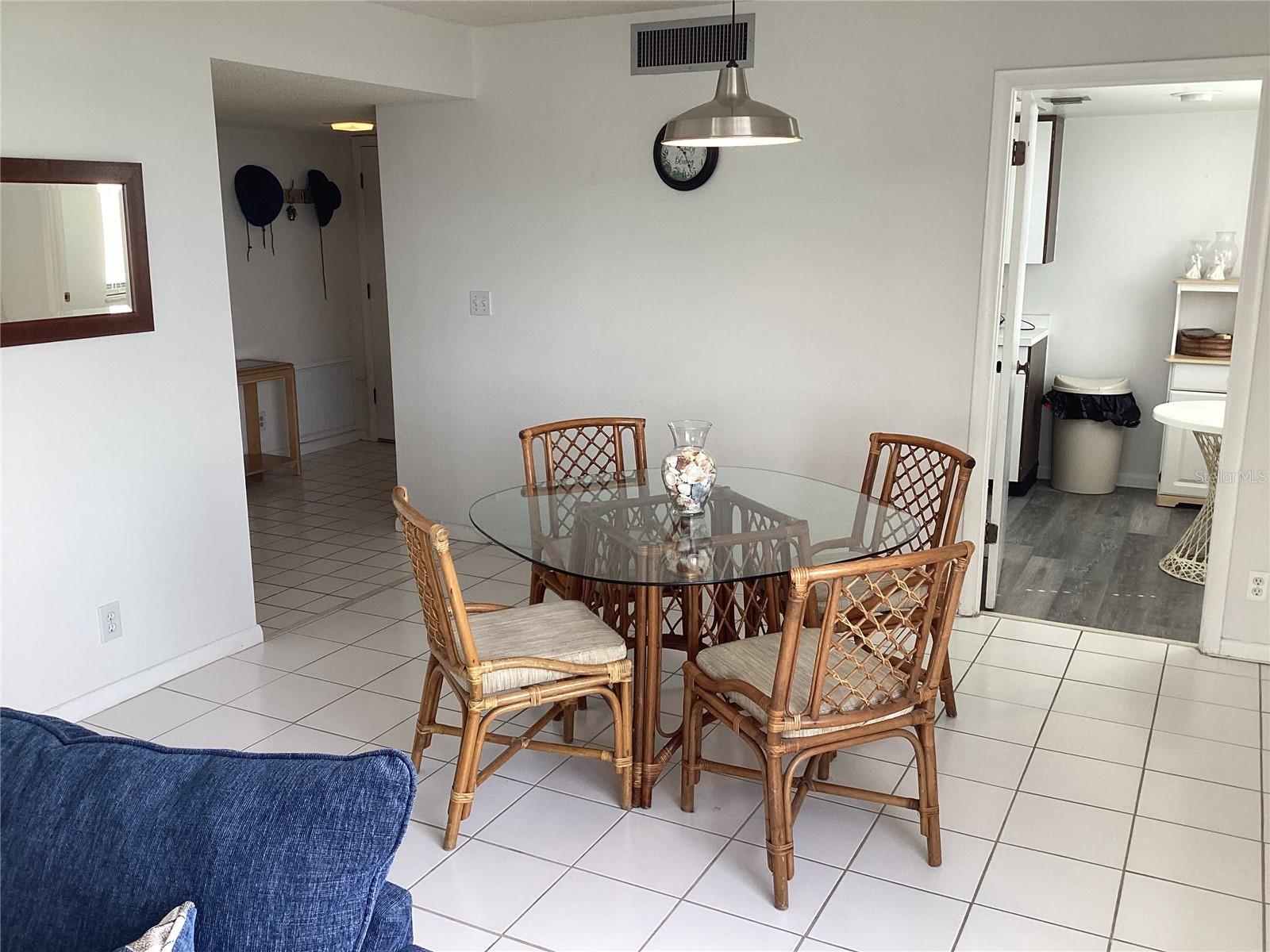 1430 Gulf Blvd #404 Property Photo 5