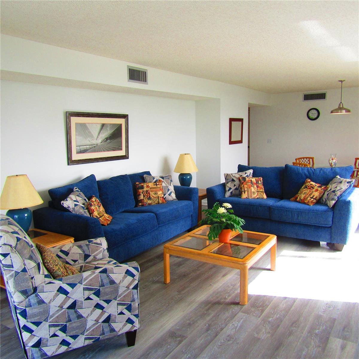 1430 Gulf Blvd #404 Property Photo 12