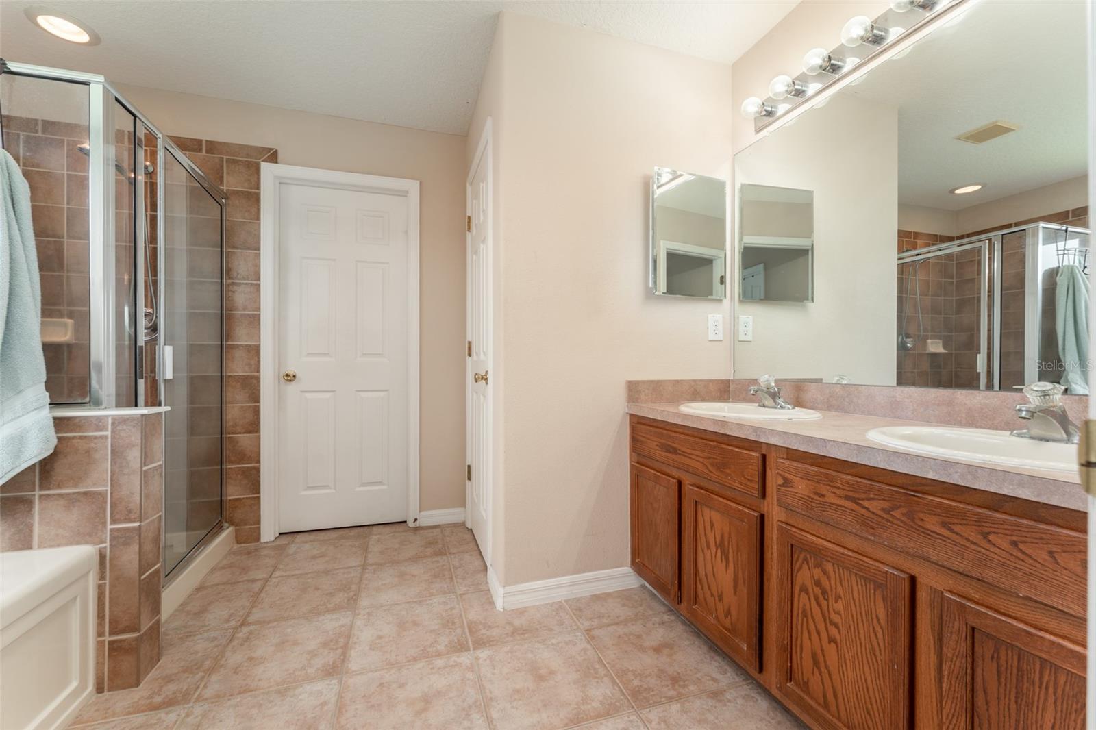 6302 Bridgevista Dr Property Photo 18