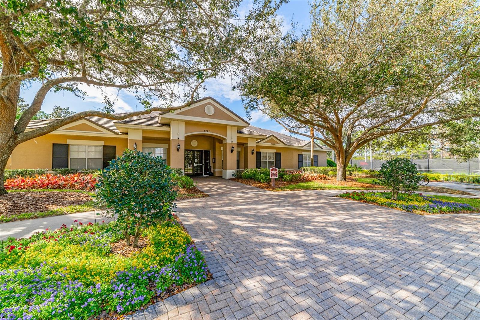 6302 Bridgevista Dr Property Photo 44