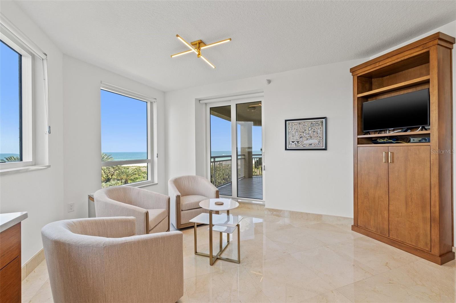 1180 Gulf Blvd #401 Property Photo 10