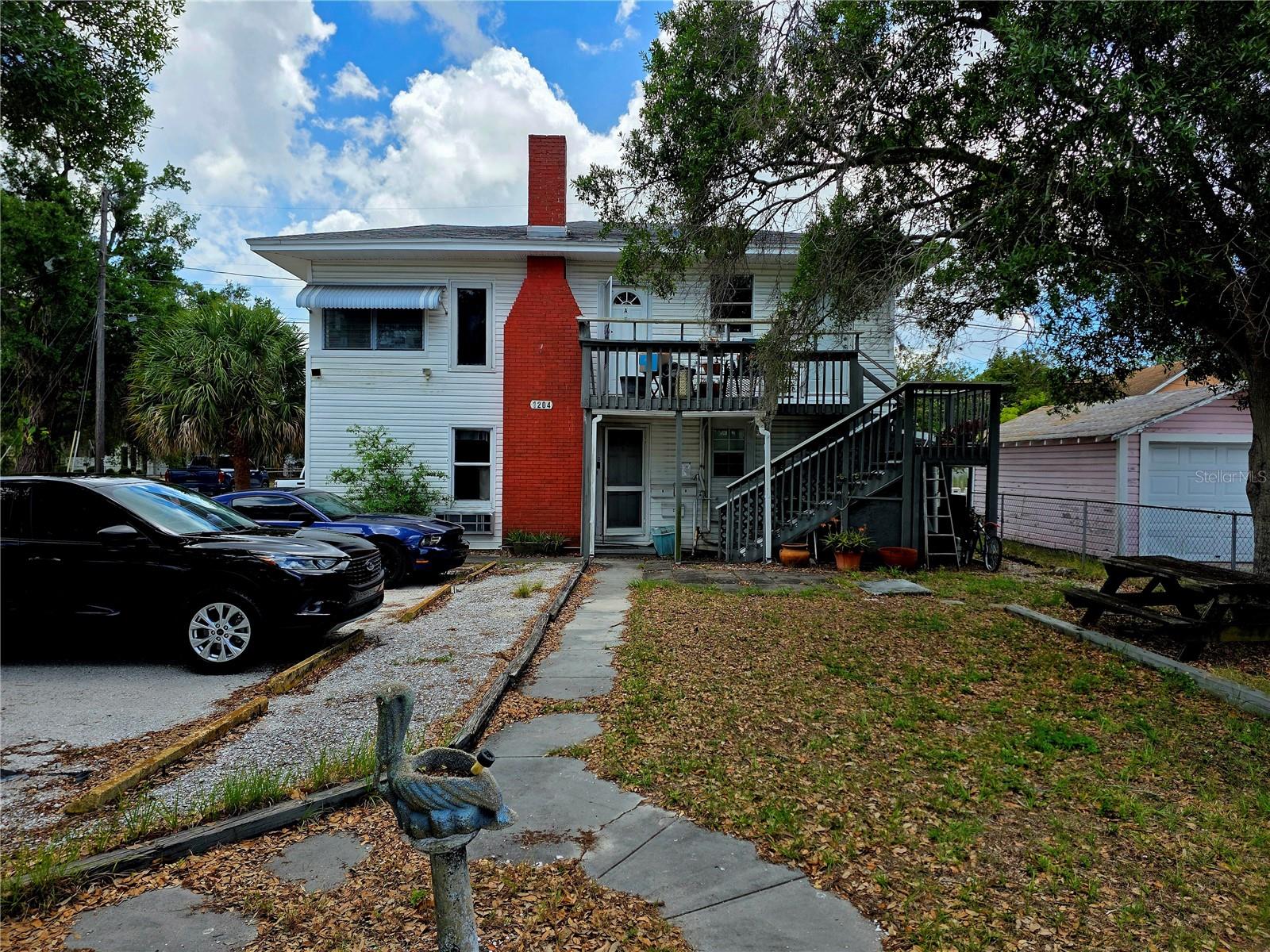 1204 38th Ave N Property Photo 2