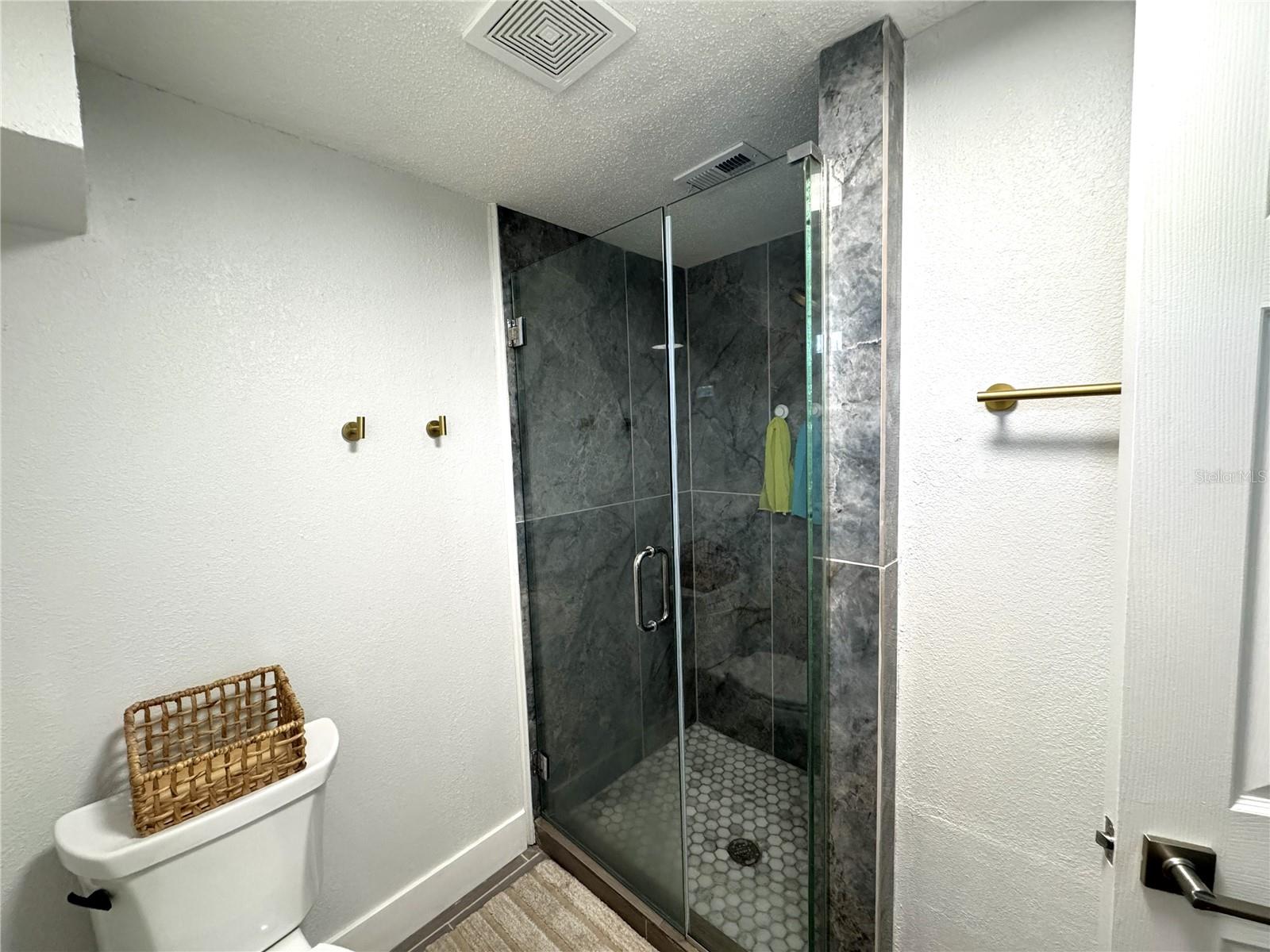 803 Haskell Ave Property Photo 15