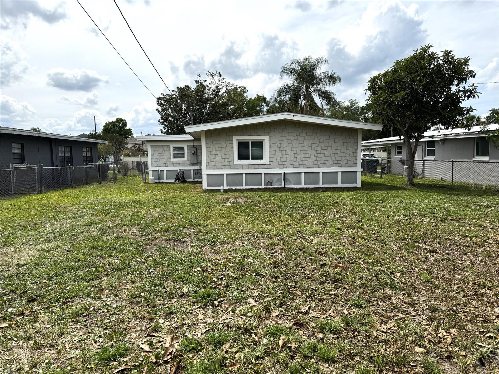803 Haskell Ave Property Photo 17