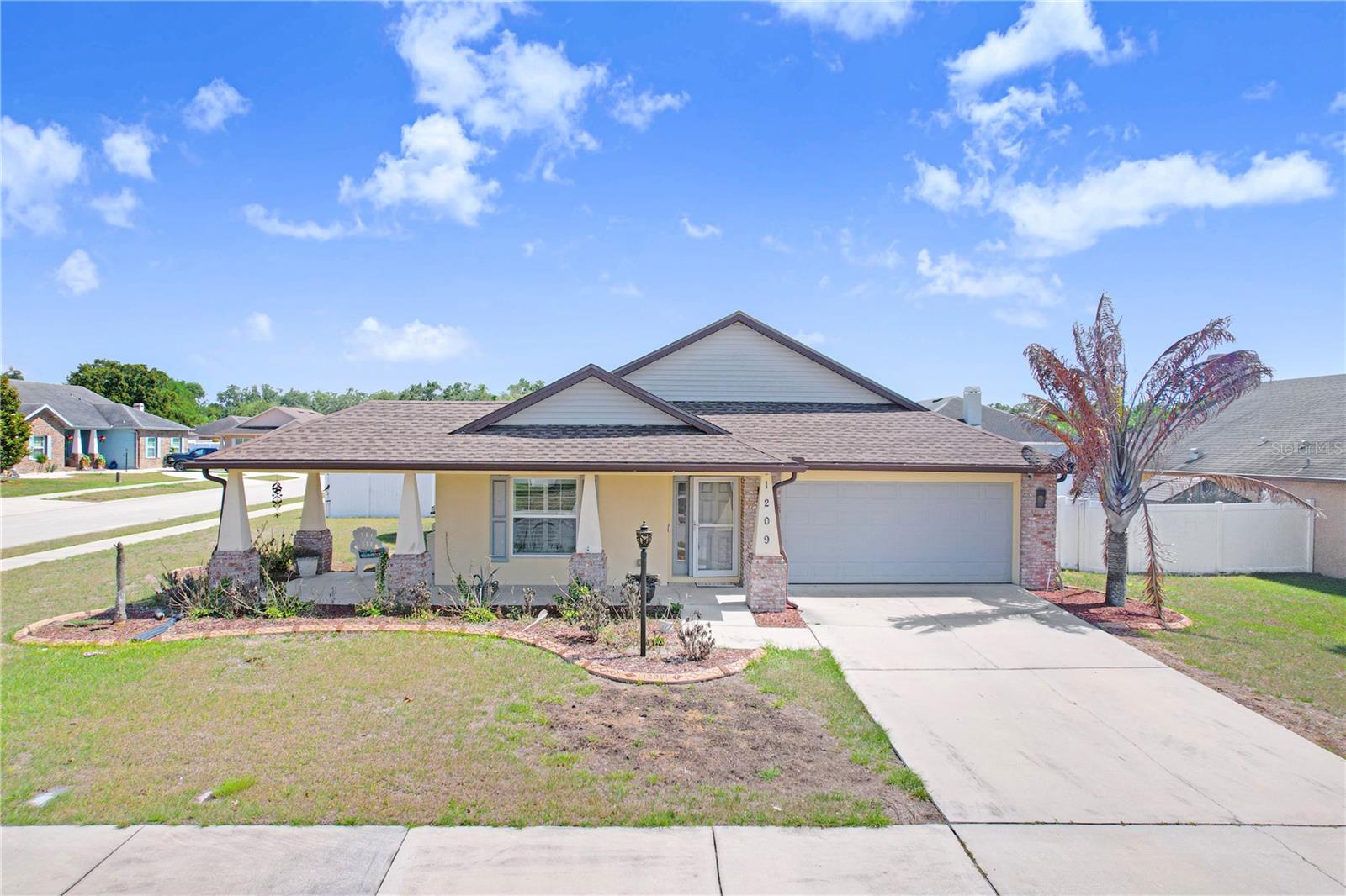 1209 Spotted Lilac Ln Property Photo 1