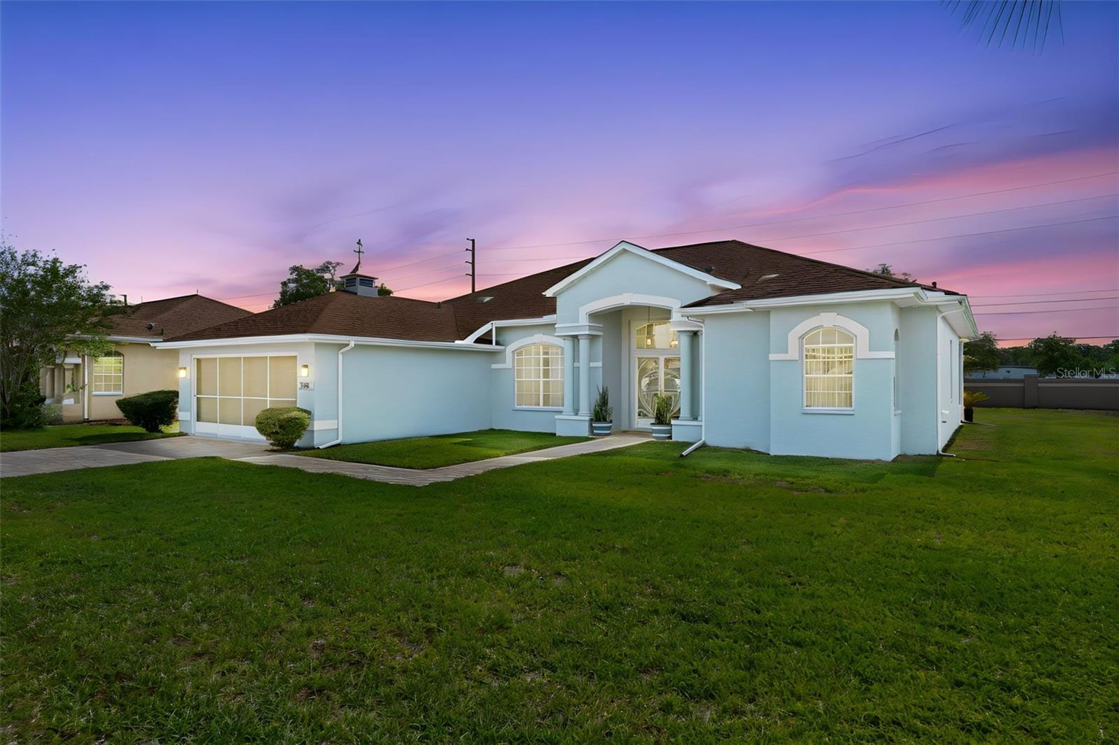 3362 St Ives Blvd Property Photo 4