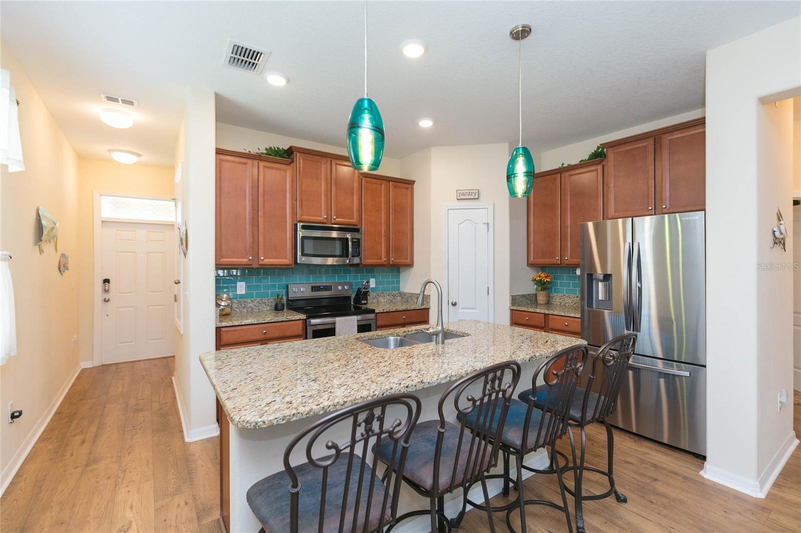 7017 Feather Wood Dr Property Photo 8