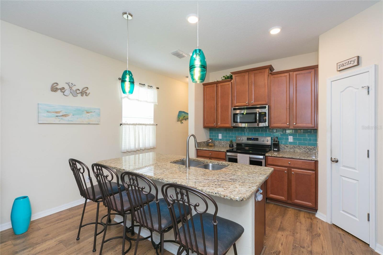 7017 Feather Wood Dr Property Photo 11