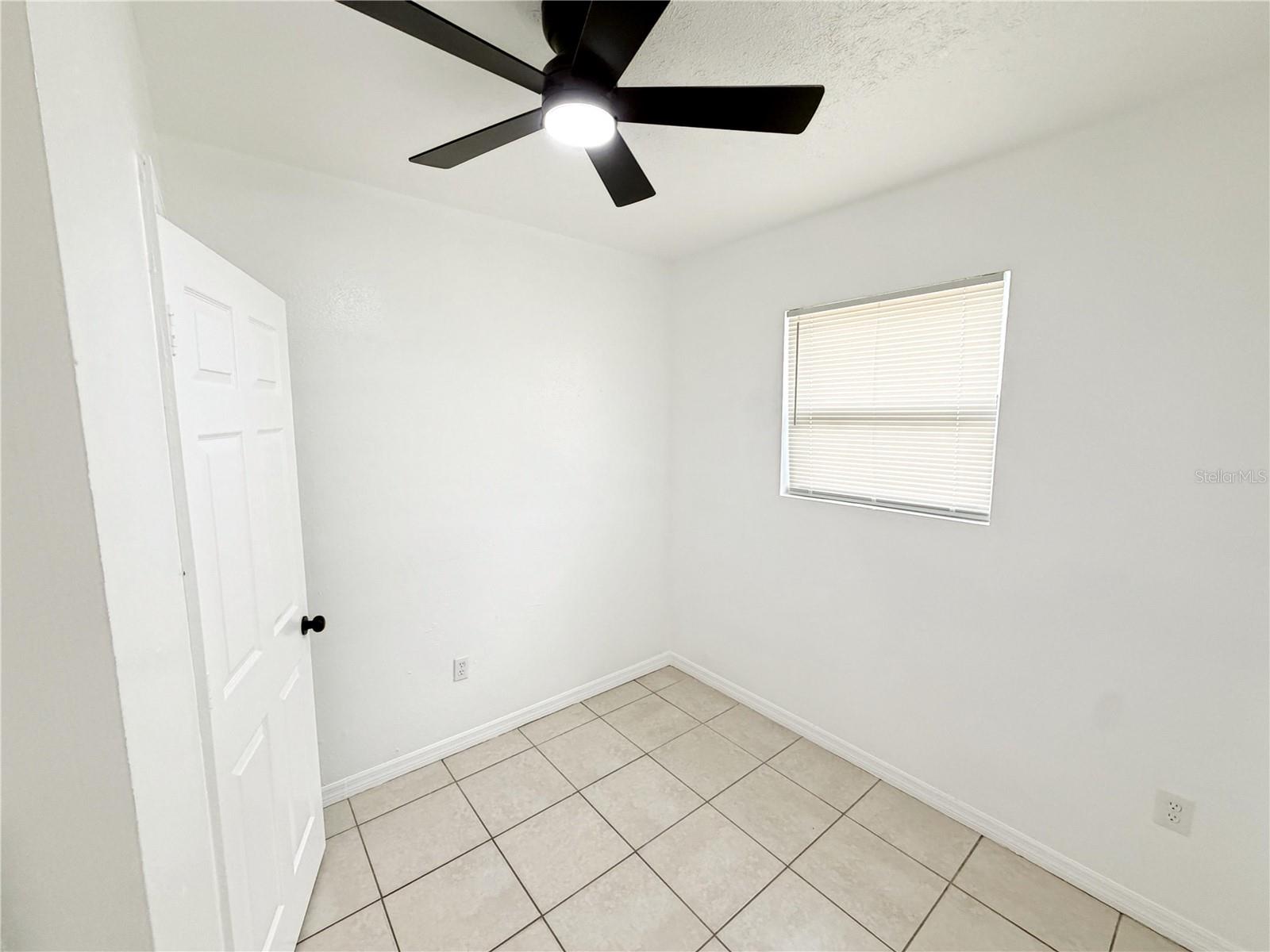 3916 E Genesee St Property Photo 7