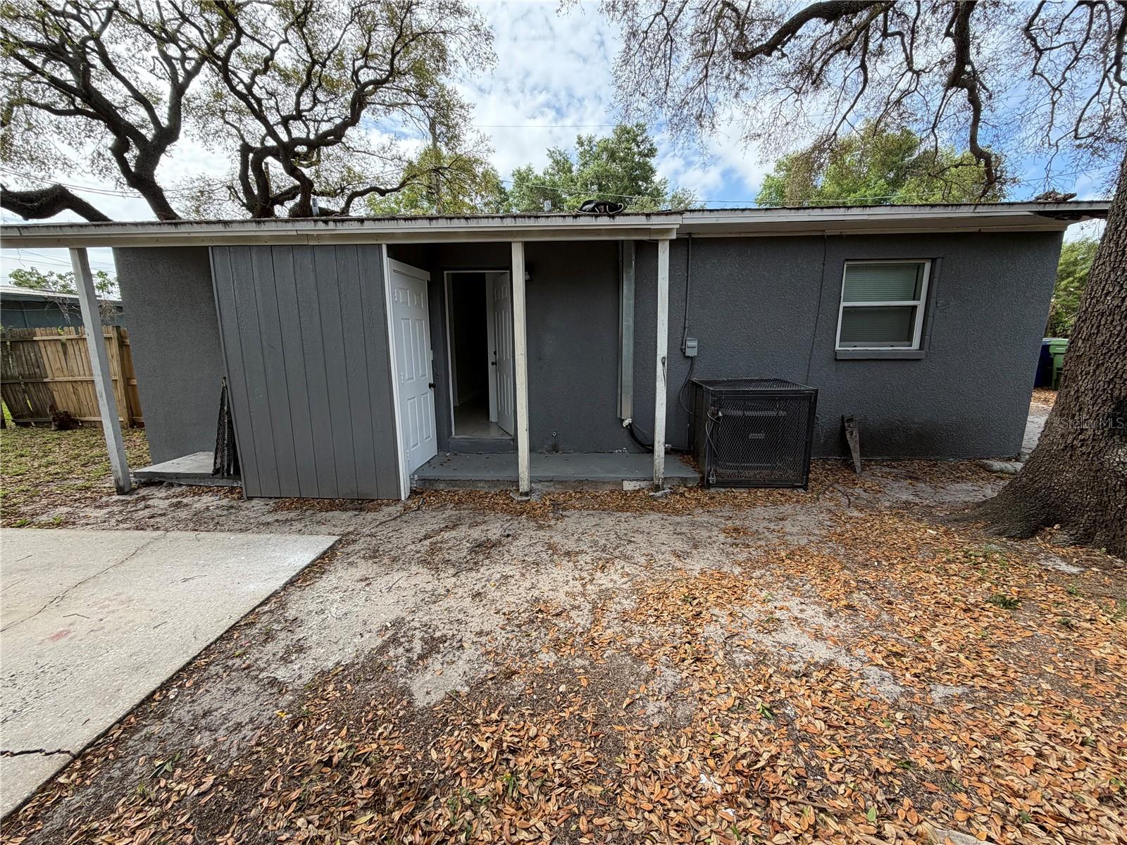 3916 E Genesee St Property Photo 11
