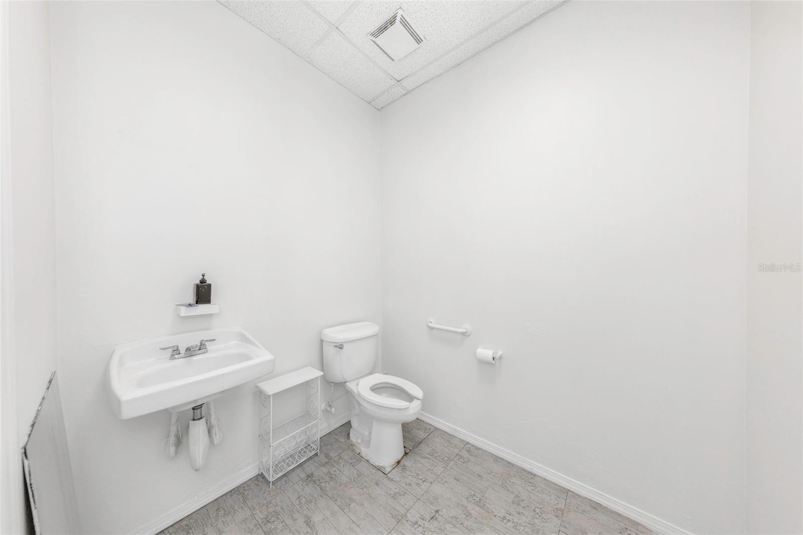 14517 Bruce B Downs Blvd #301 Property Photo 27