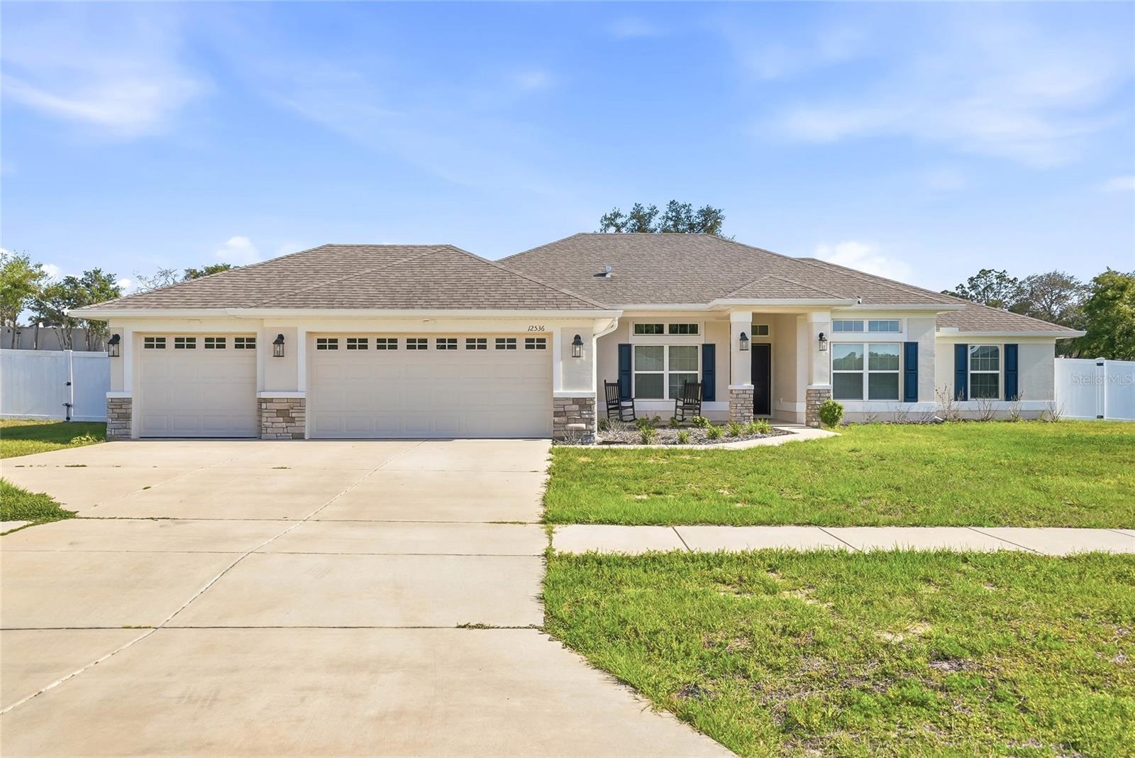12536 Sunset Woods Dr Property Photo 1