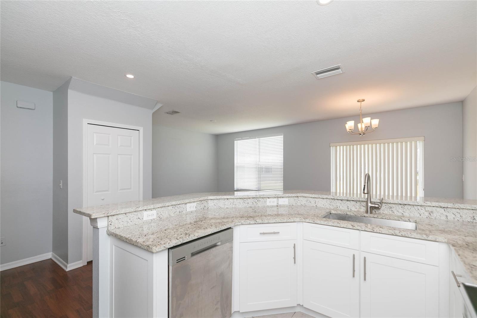 6407 Barksdale Way Property Photo 11