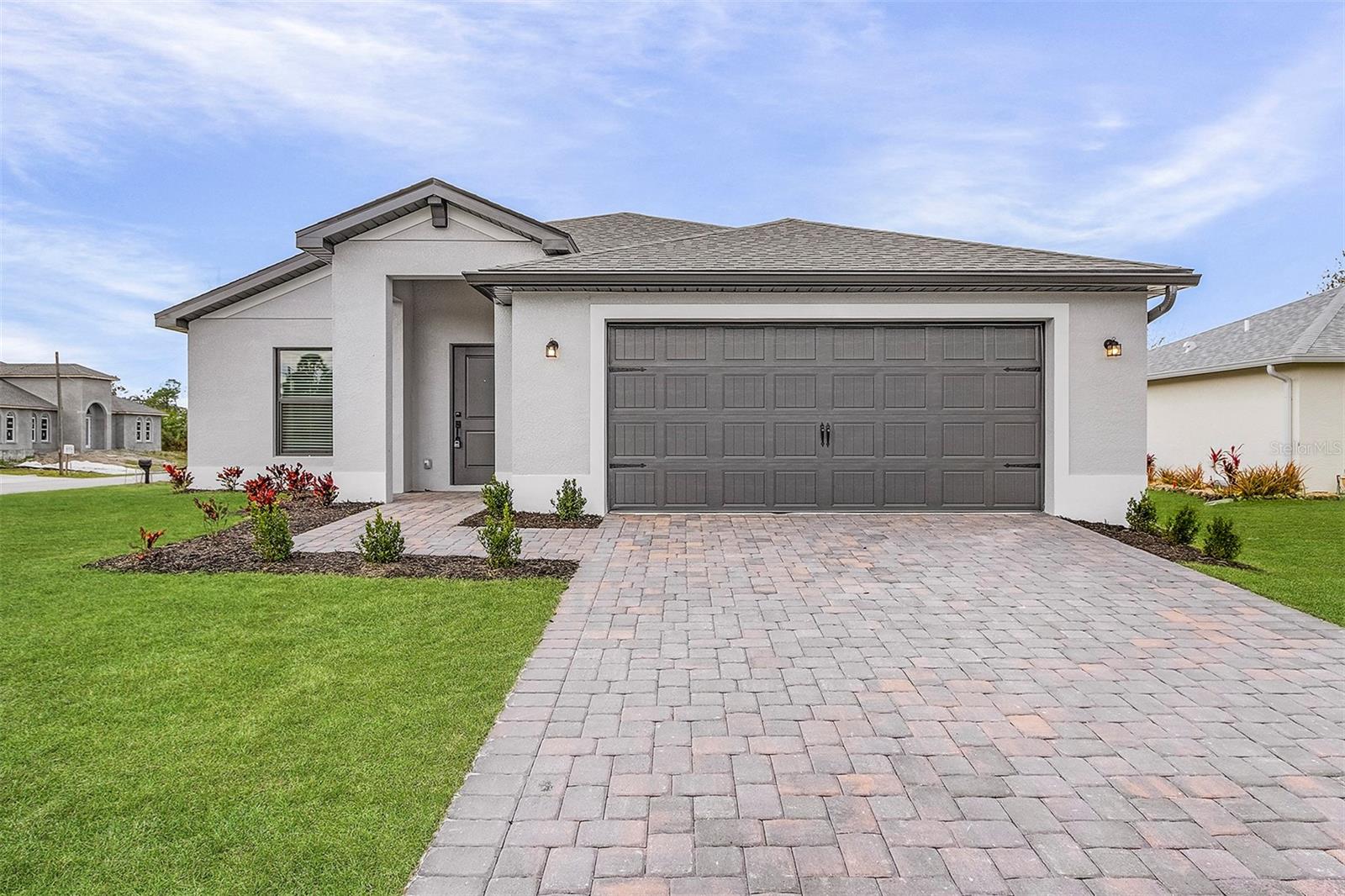 TB8505835 Property Photo 1