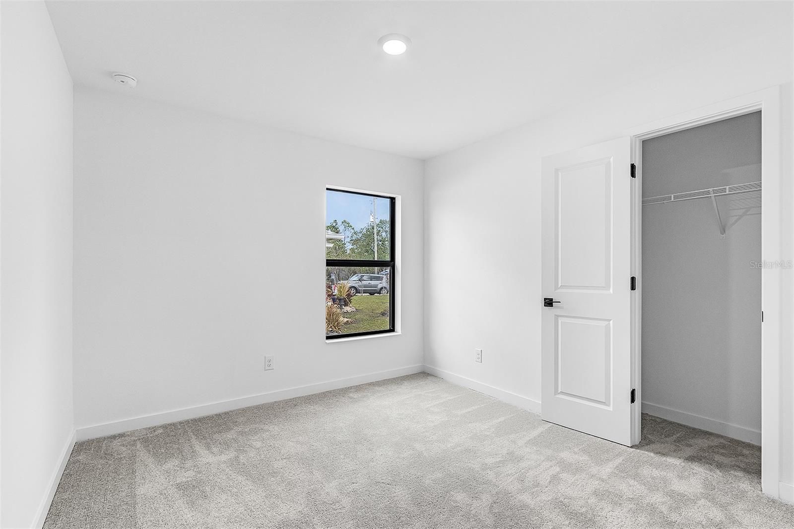 TB8505835 Property Photo 15