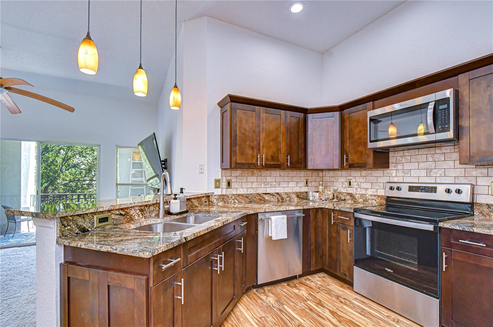 609 Tropical Breeze Way #609 Property Photo 10