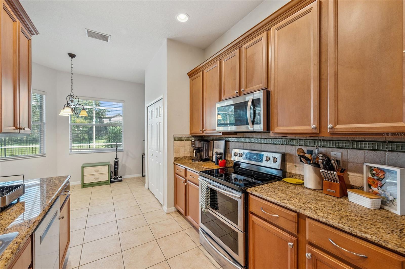 4641 Rolling Green Dr Property Photo 17