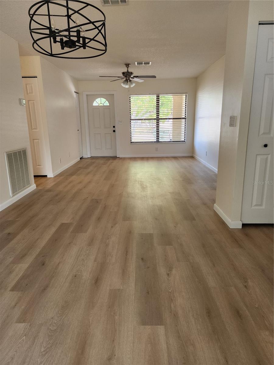 13010 Cumberland Dr Property Photo 3