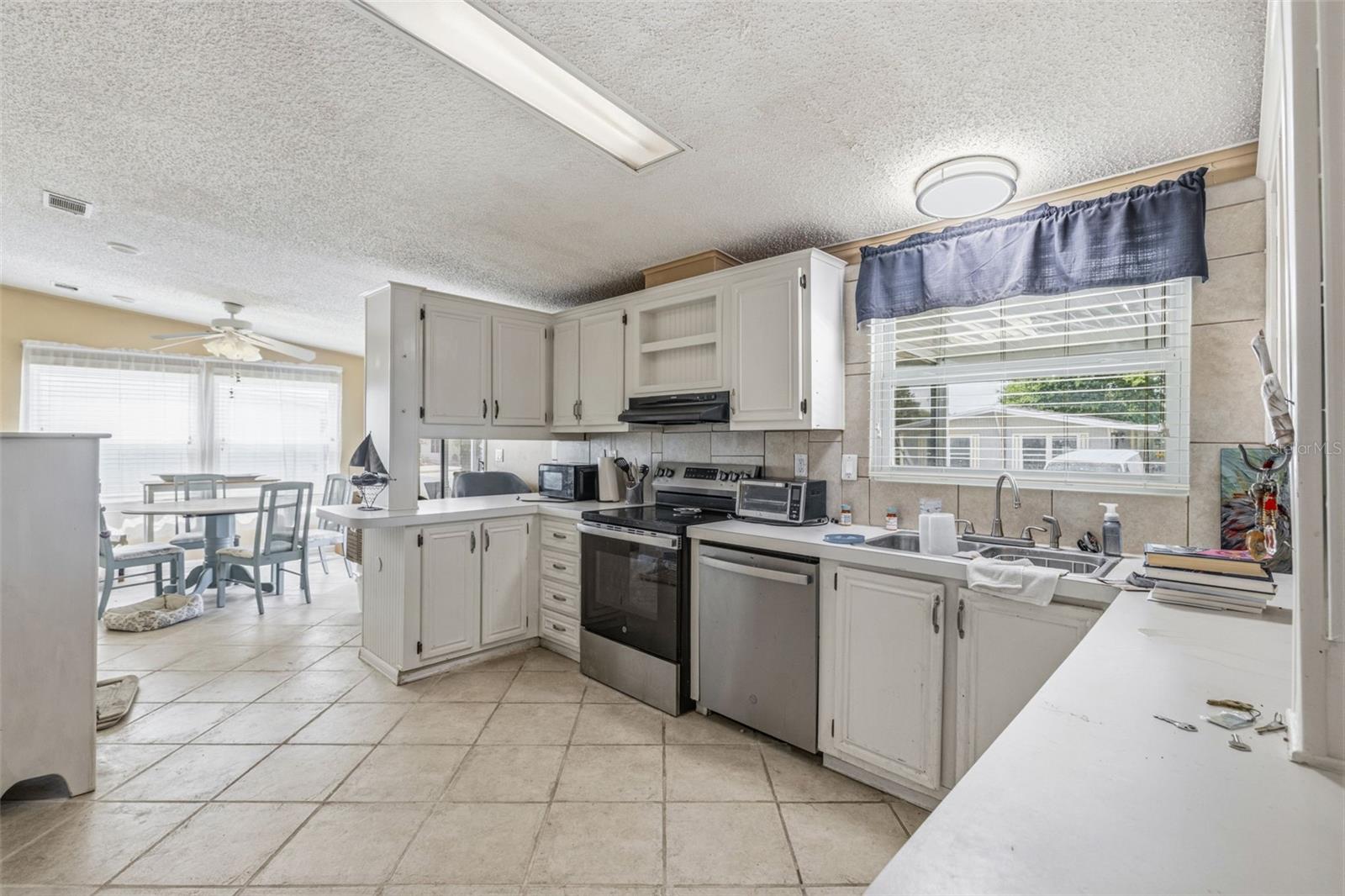 3125 Short Leaf St Property Photo 15