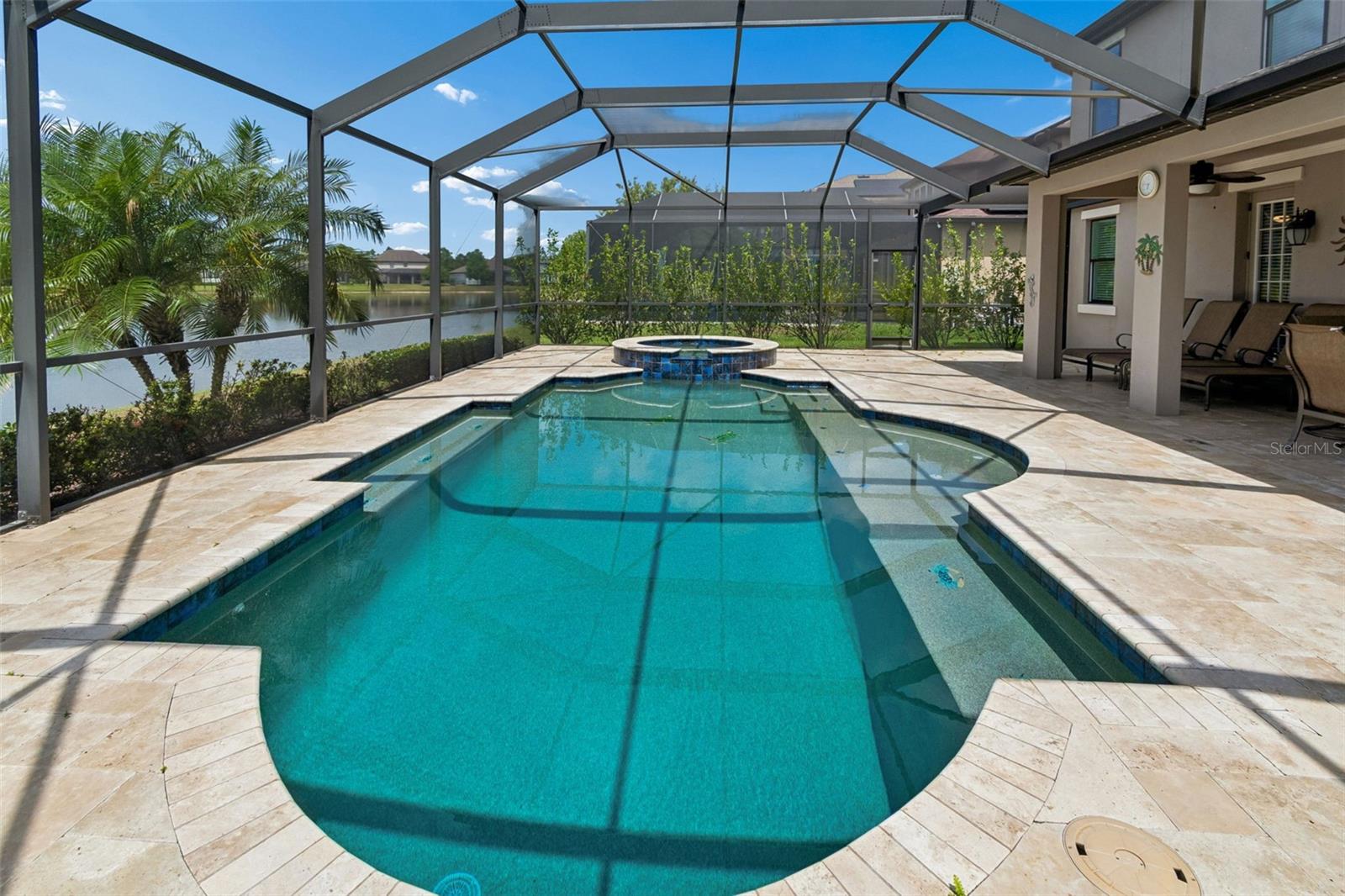 13218 Batten Ln Property Photo 4