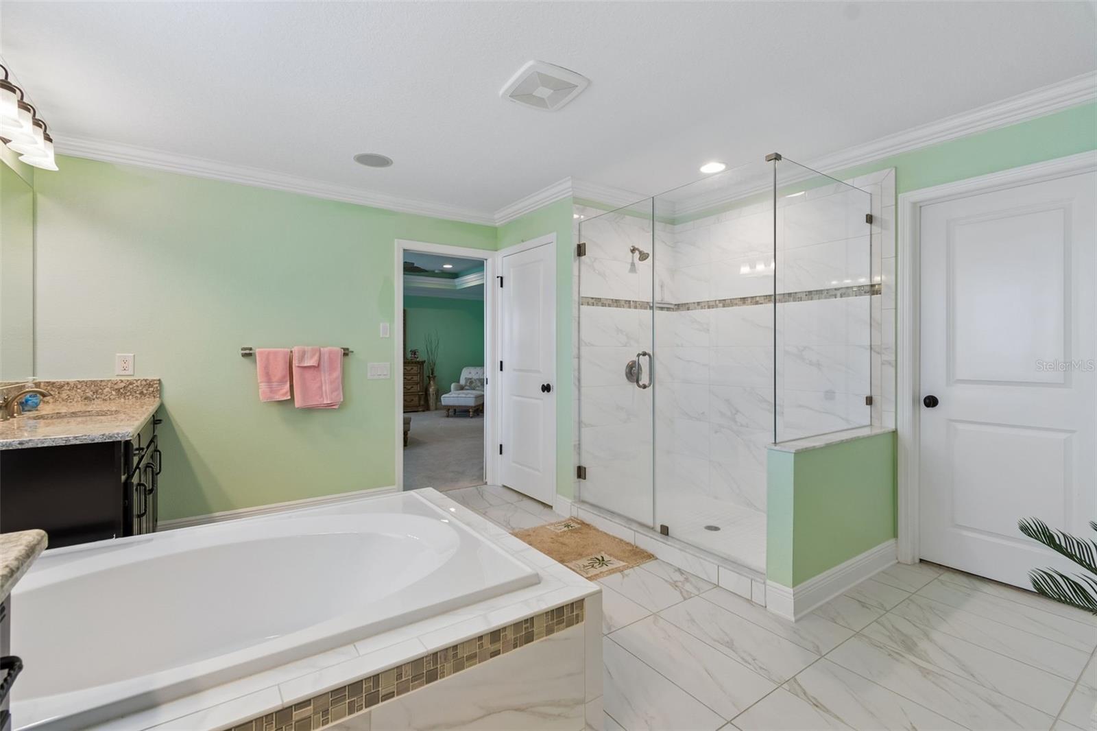 13218 Batten Ln Property Photo 34